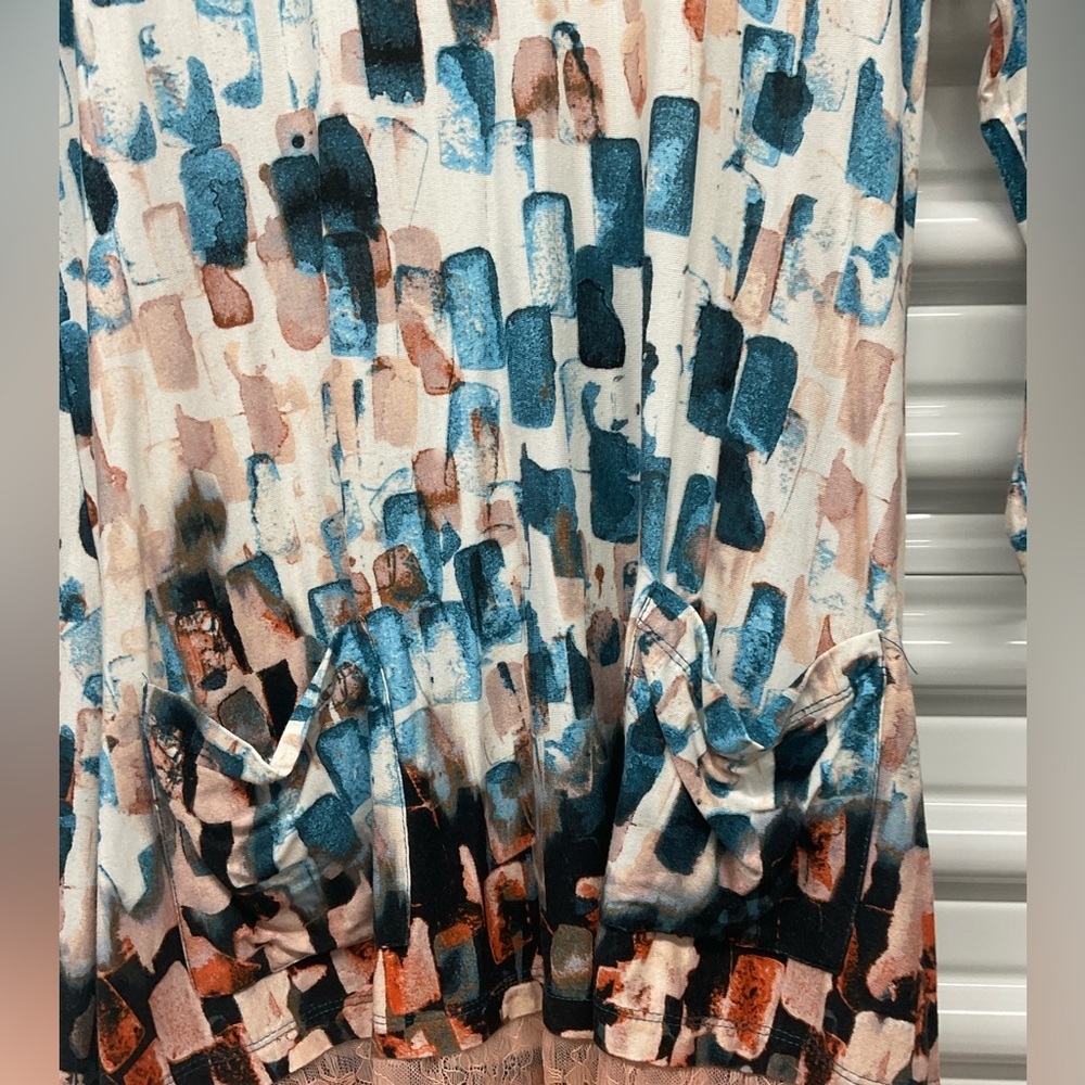 LOGO by Lori Goldstein Multicolor Abstract Tunic with Lace Hem - Picture 2 of 5